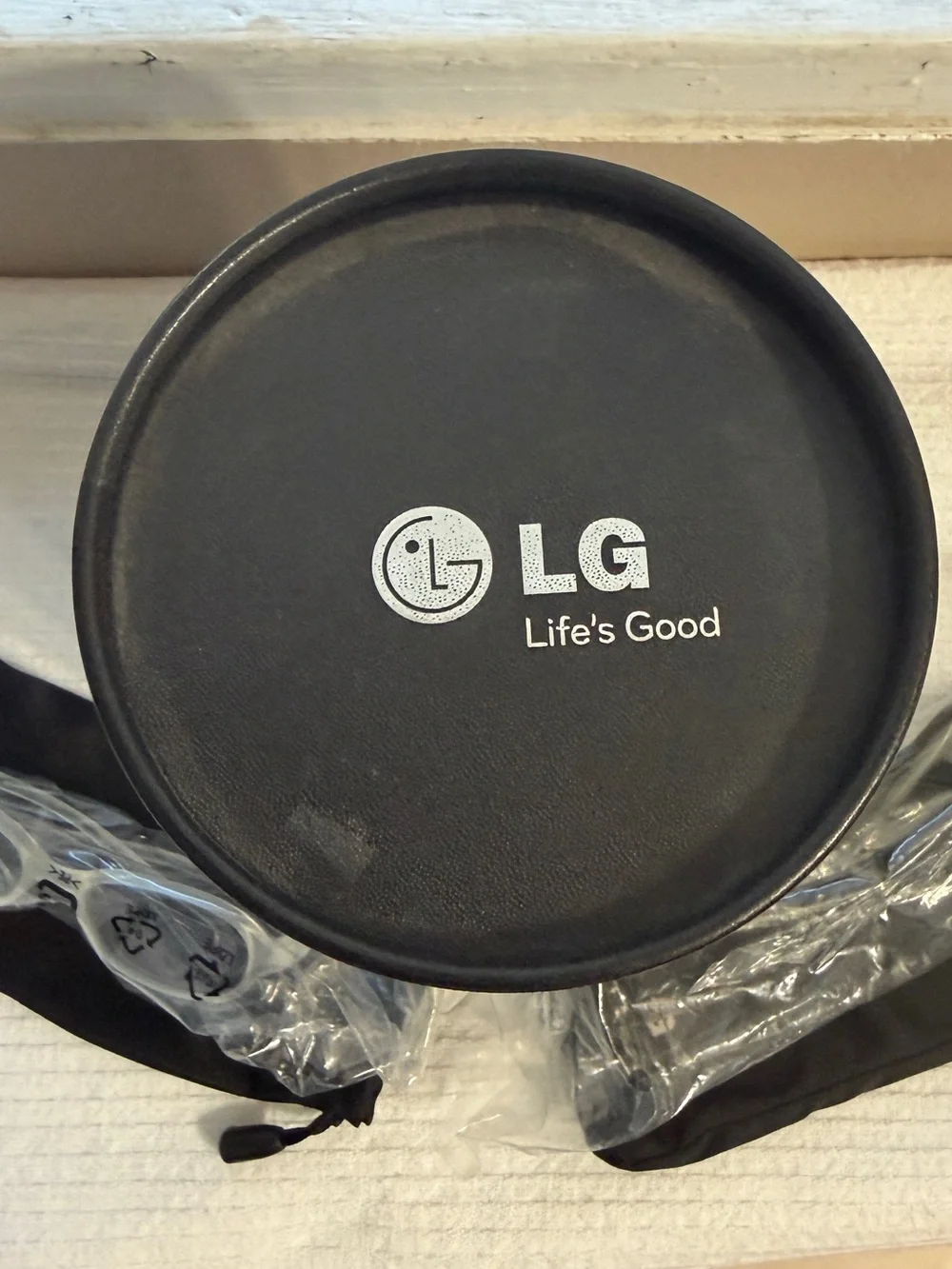 LG ag f216